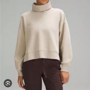 LULULEMON Softstreme Turtleneck Pullover